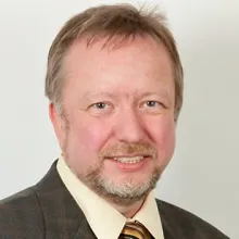 Portrait of Stephan Roenninger, speaker at PharmaSupply2025