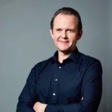 Portrait of Dieter Hochörtler, speaker at PharmaSupply2025